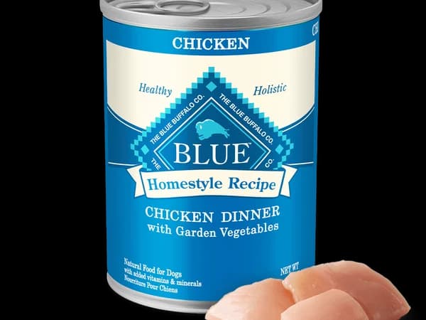 Blue Buffalo Homestyle Recipe chicken dinner wet dog food can