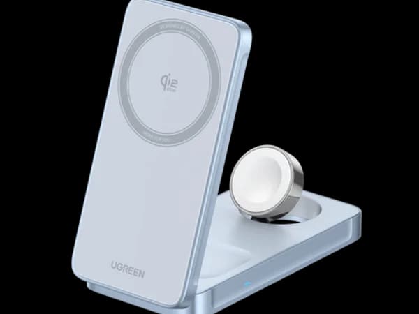 UGREEN MagFlow 3-in-1 25W wireless charging stand in black